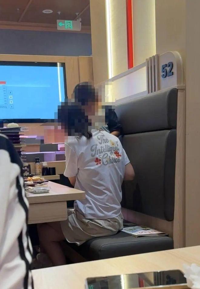 马刺锁定文班亚马黄金搭档:艾伦·格雷夫斯如何精准补充马刺前场最大短板