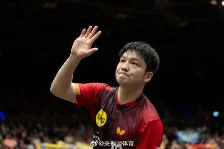 埃及进球被VAR吹掉、萨拉赫禁区倒地没点球、阿根廷绝杀前疑似犯规——三个争议,撕碎了这场比赛