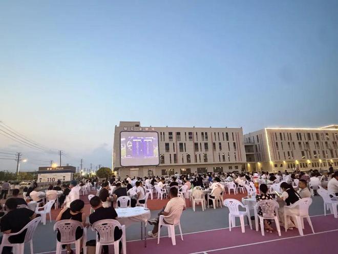 听说“青春”昨夜回来过!