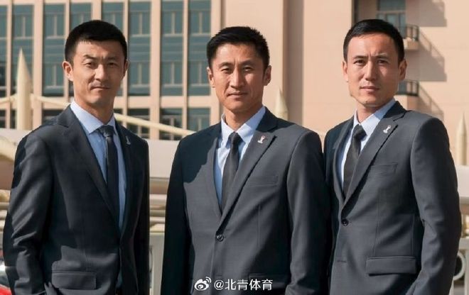 面对卫冕冠军 打得很好还不够 辛纳完美发挥淘汰德约 决赛迎战兹维列夫