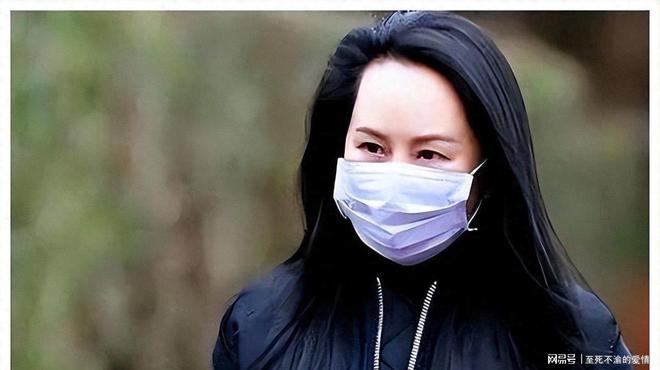 美军隐形轰炸机夜袭伊朗核设施,75枚精确制导武器重创目标