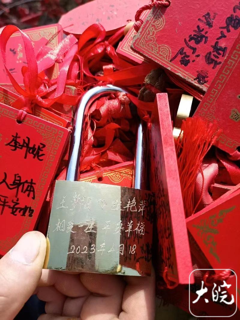 斯卡洛尼:表现还应该提升,已取得历史性成就