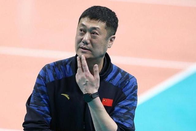 预产期将至依旧泡训练场,吉奥尔吉由丈夫带队冲击WTA回归