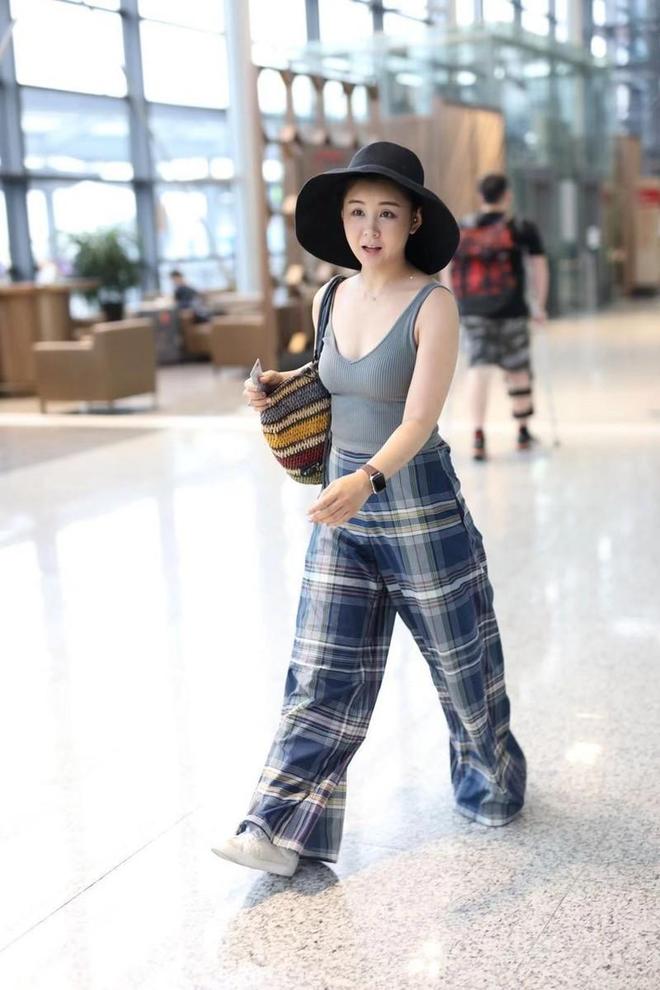 威尼斯中场佩雷斯:升级派对太疯狂了,我不会回西班牙了