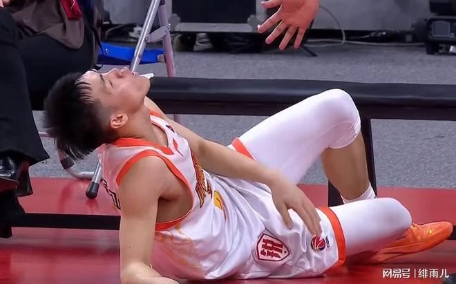 敬一丹离世，同行后辈追念：一位有深度、有温度、值得敬重的前辈