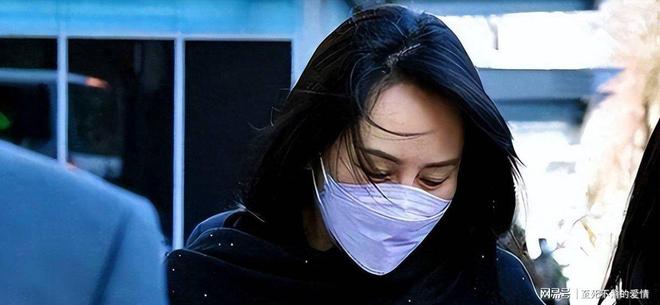 掀翻世界第一！中国女网28岁双打新王牌崛起：挺进温网四强冲冠