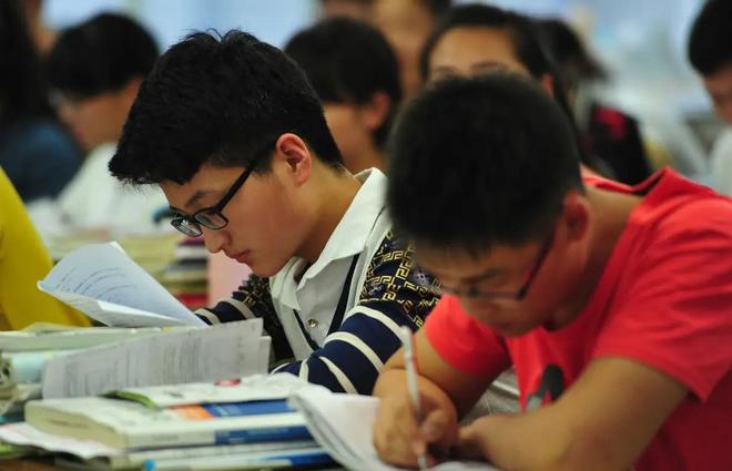 挑衅文班亚马?帕金斯怒斥尼克斯球迷:这是往火上浇油